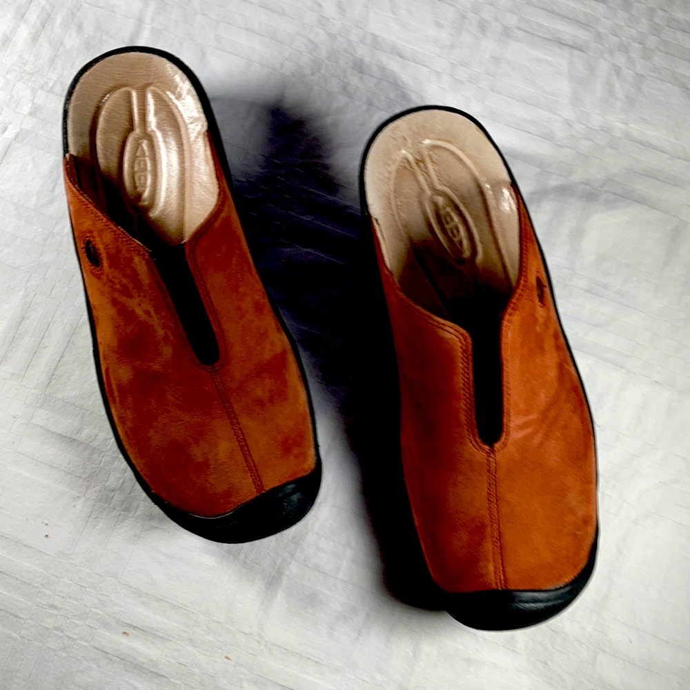 Keen slip-on clogs Size 7